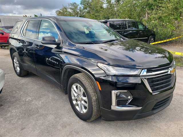 2023 Chevrolet Traverse LS photo 4