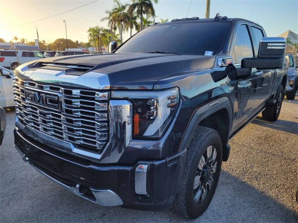 Used 2024 GMC Sierra 2500 HD Denali Truck