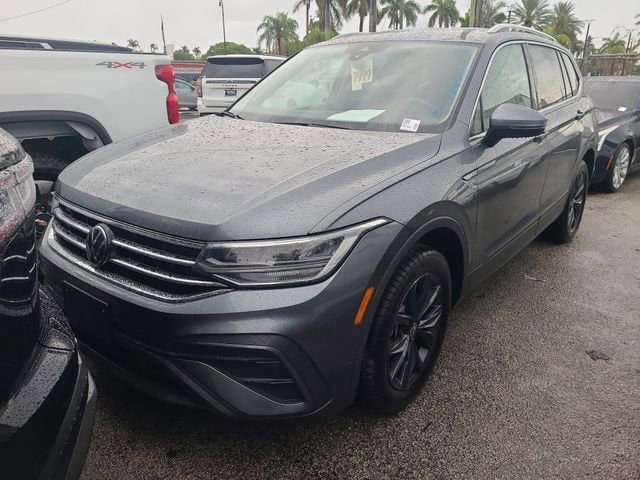 2024 Volkswagen Tiguan 2.0T SE 4Motion's photo