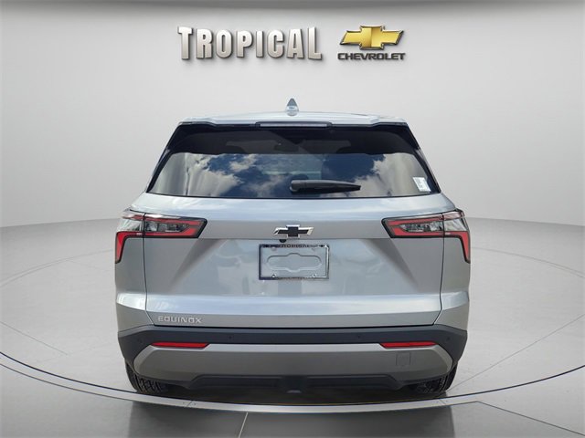 2026 Chevrolet Equinox LT photo 3