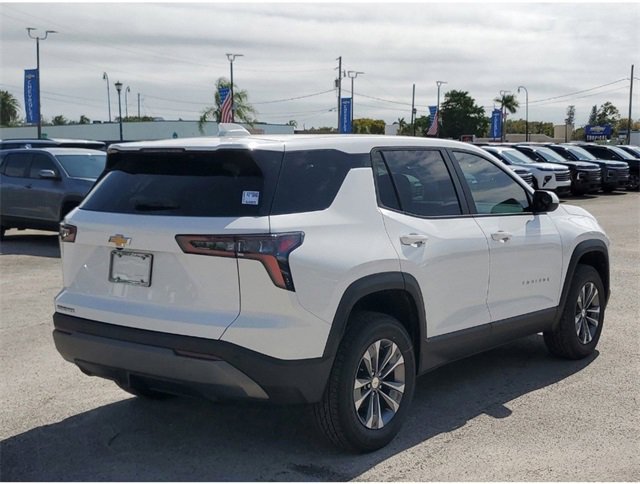 2025 Chevrolet Equinox LT photo 4