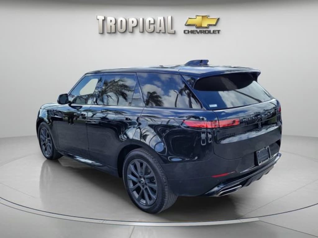 Used 2024 Land Rover Range Rover Sport Dynamic SE