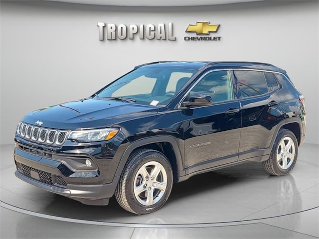 Used 2024 Jeep Compass Latitude