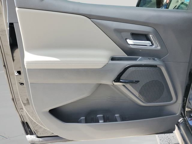 2026 Chevrolet Silverado EV Trail Boss - Photo 13