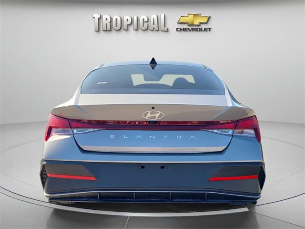 Used 2024 Hyundai Elantra SEL