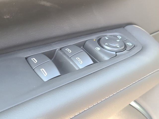 2026 Chevrolet Suburban LS - Photo 16