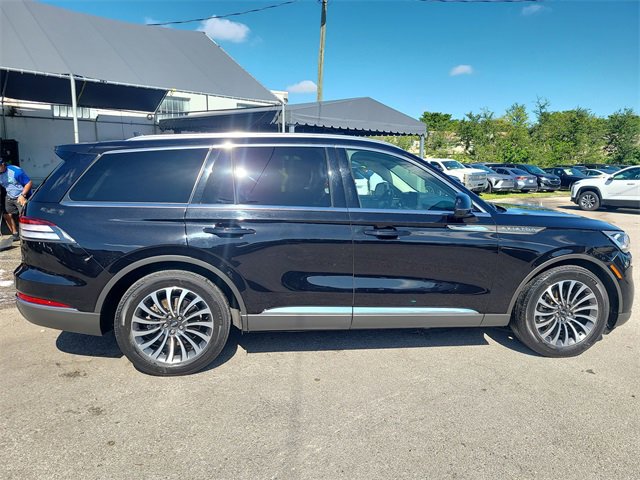 2023 Lincoln Aviator Standard photo 3