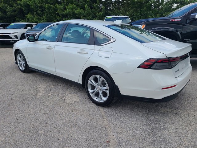 2023 Honda Accord LX photo 3