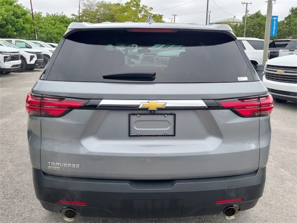 Used 2024 Chevrolet Traverse Limited LS SUV