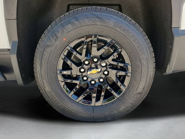 2026 Chevrolet Silverado EV LT - Photo 11