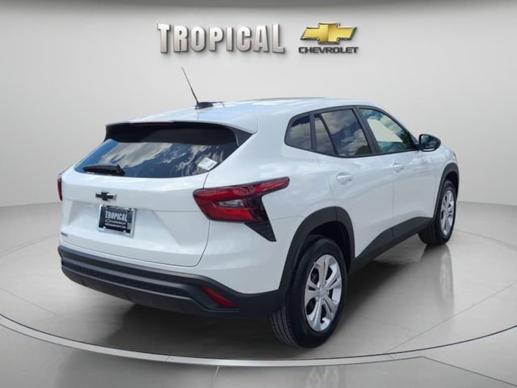New 2026 Chevrolet Trax LS SUV