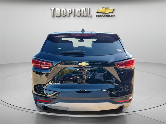 2023 Chevrolet Blazer 2LT photo 2