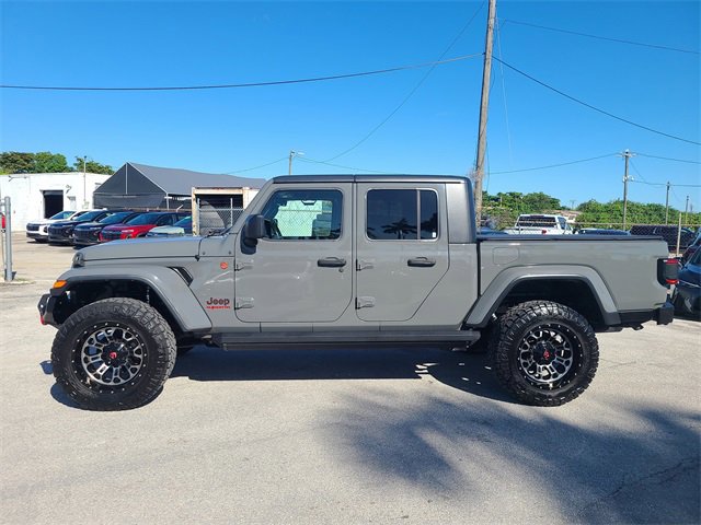2020 Jeep Gladiator Overland photo 2