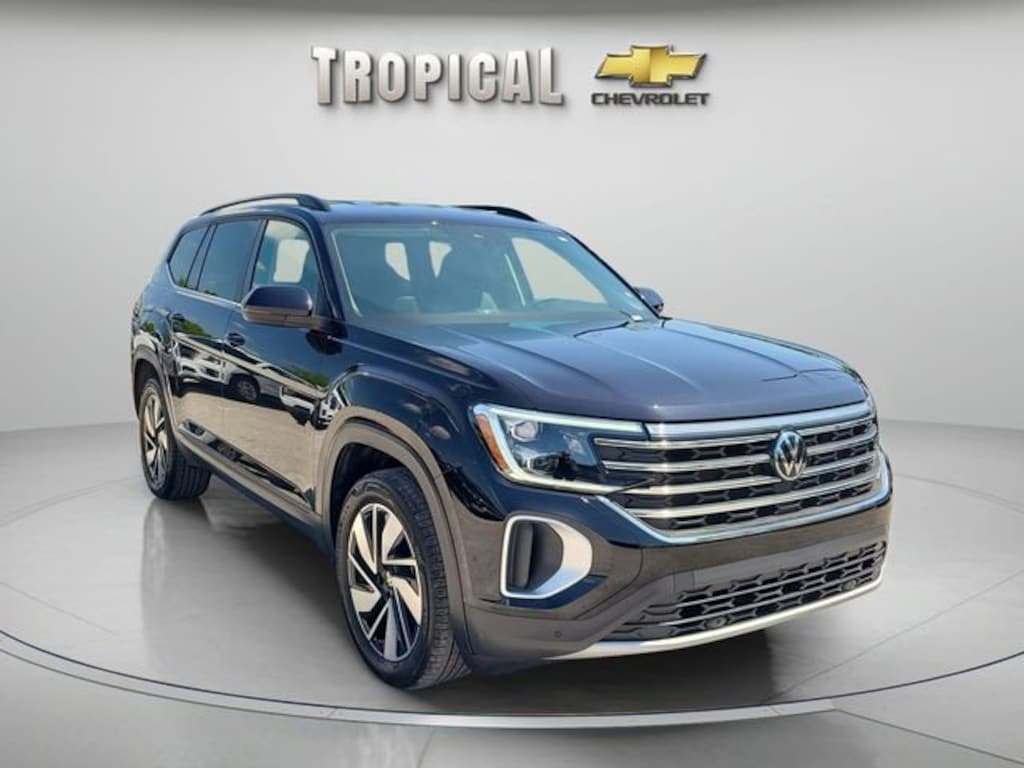 Used 2025 Volkswagen Atlas 2.0T SE w/Technology