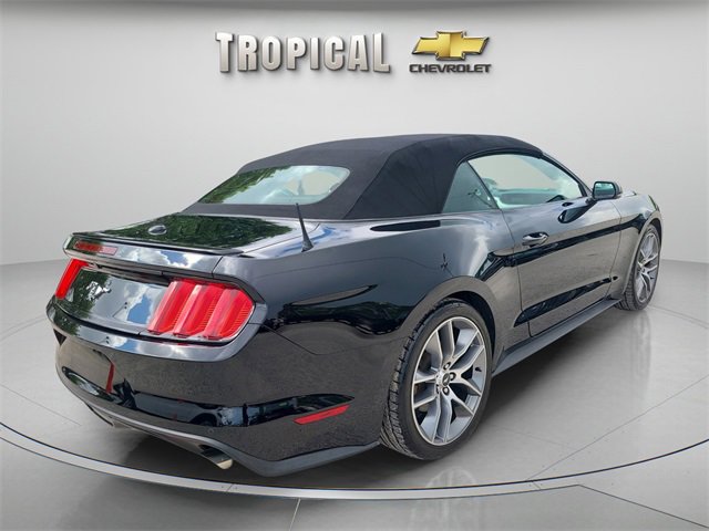 2017 Ford Mustang EcoBoost Premium photo 4