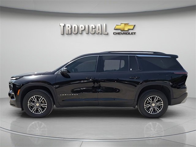 Used 2024 Chevrolet Traverse 1LT with VIN 1GNERGKS8RJ140136 for sale in Miami, FL