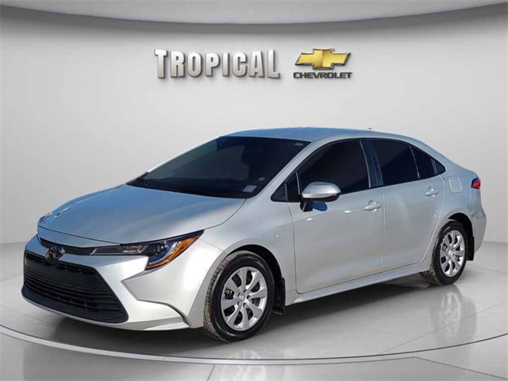 Used 2025 Toyota Corolla LE