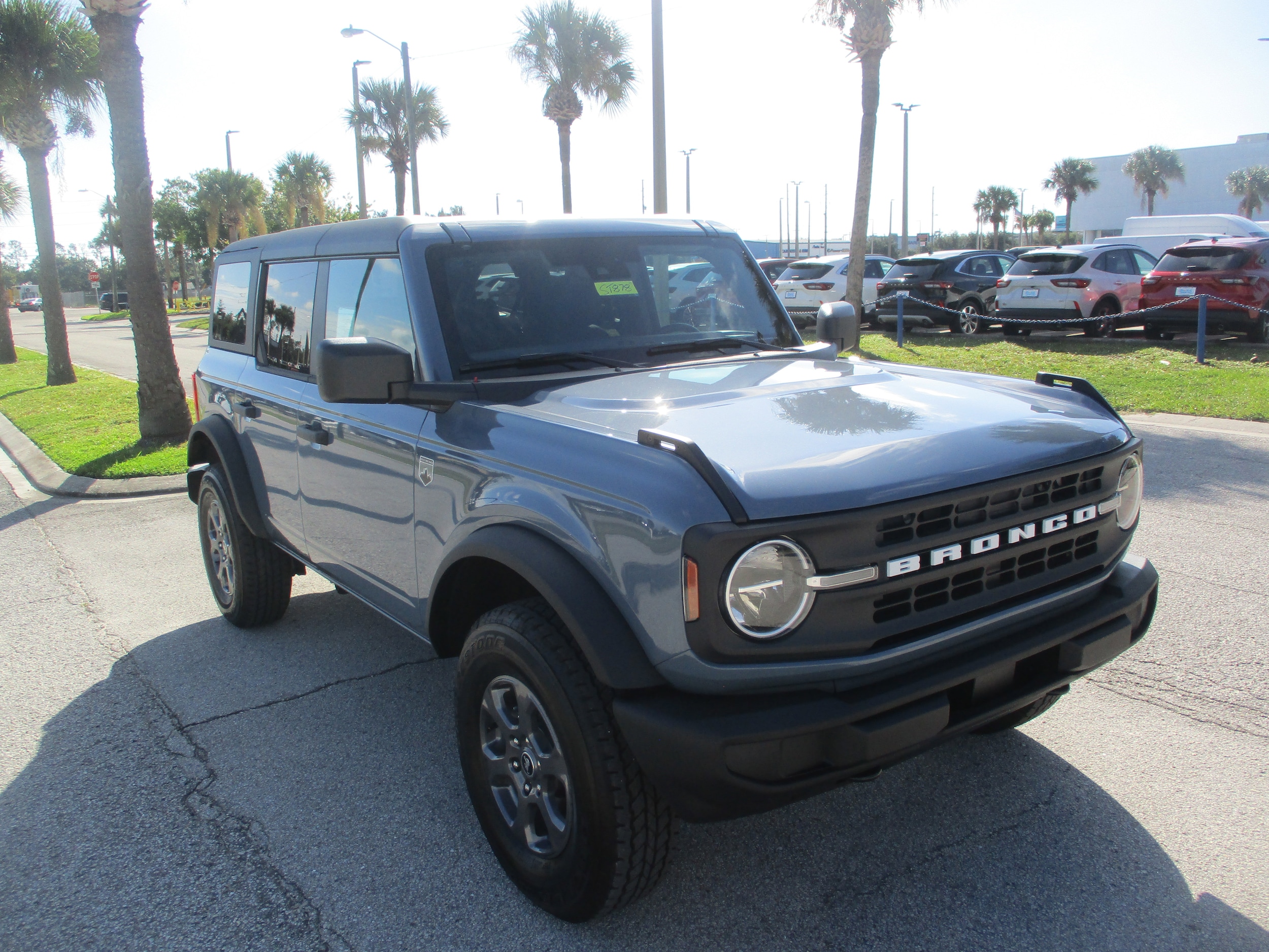 2025 Ford Bronco 4-Door Big Bend's photo