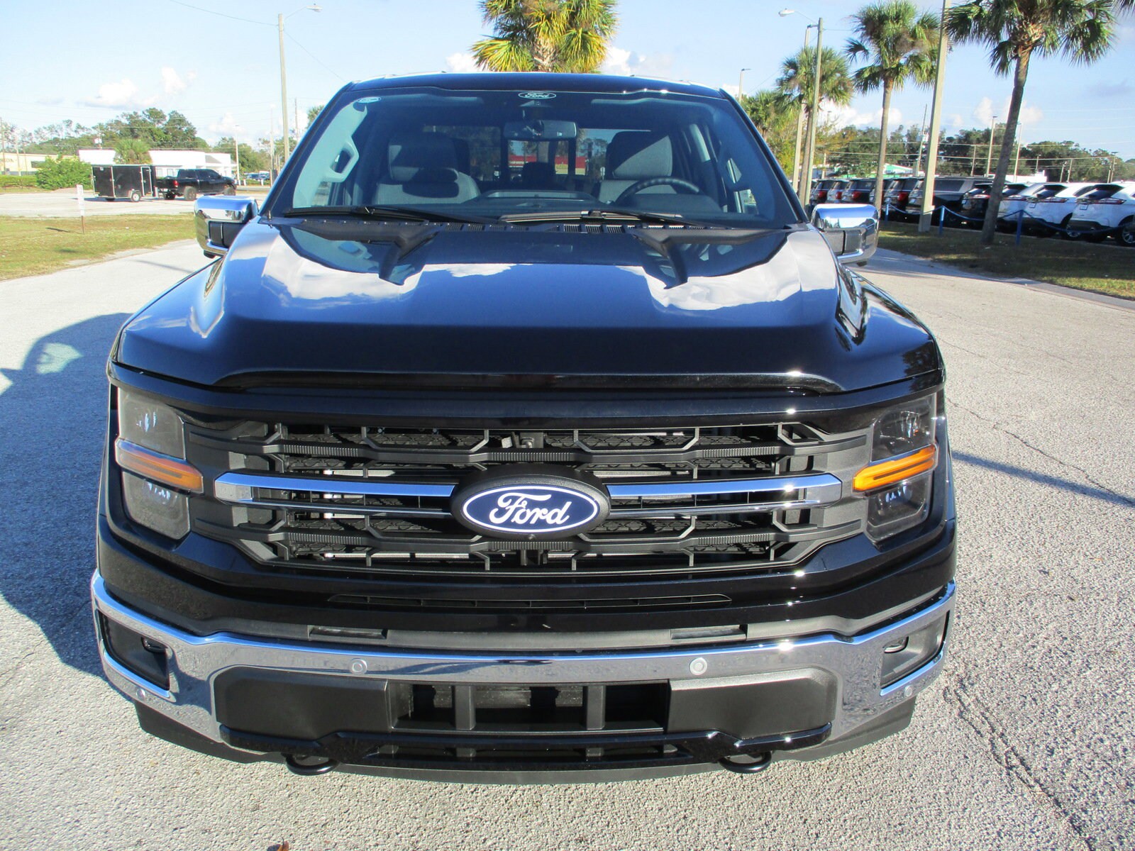 2024 Ford F-150 XLT photo 2