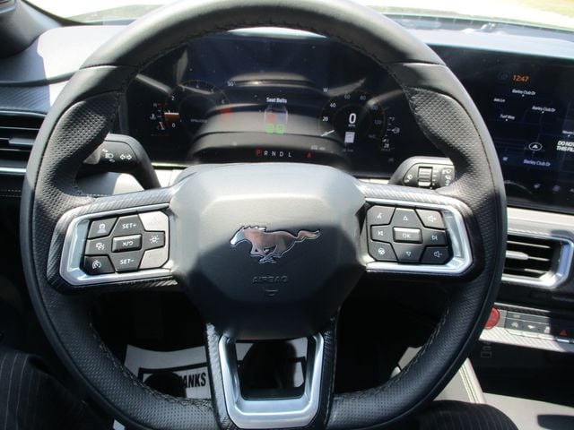 2025 Ford Mustang EcoBoost Premium Convertible - Photo 12