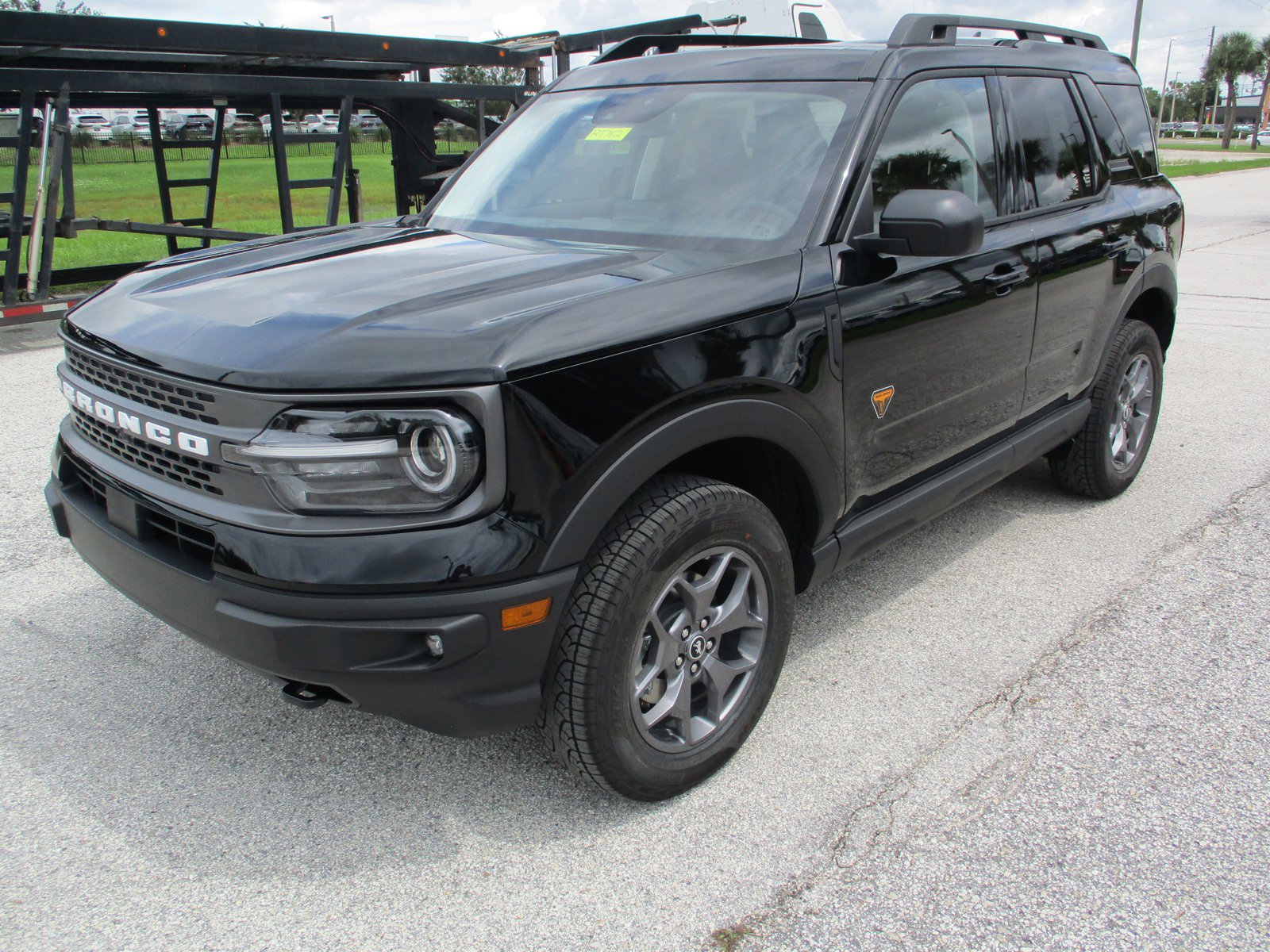 2024 Ford Bronco Sport Badlands photo 2