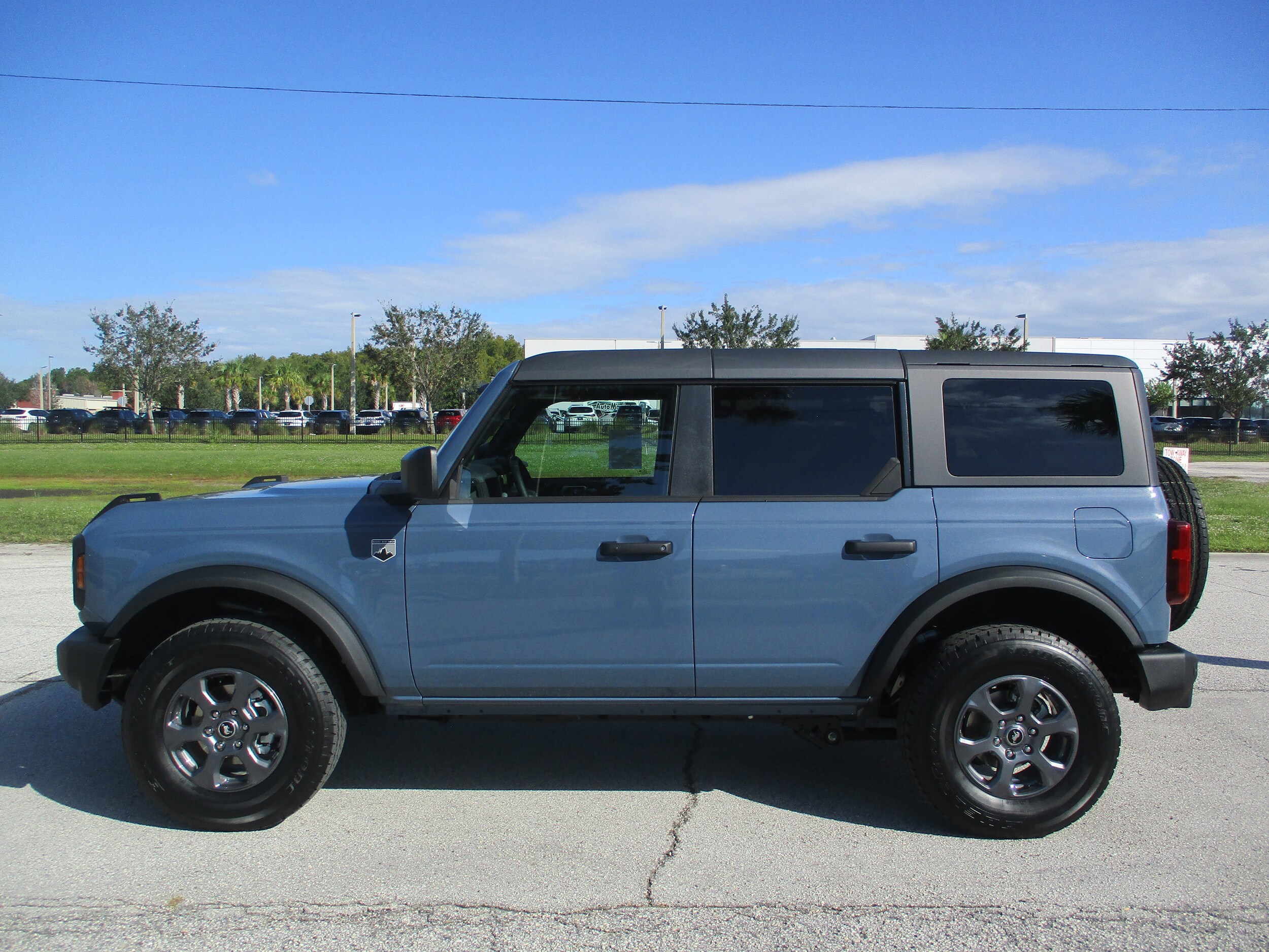 2025 Ford Bronco Big Bend photo 4