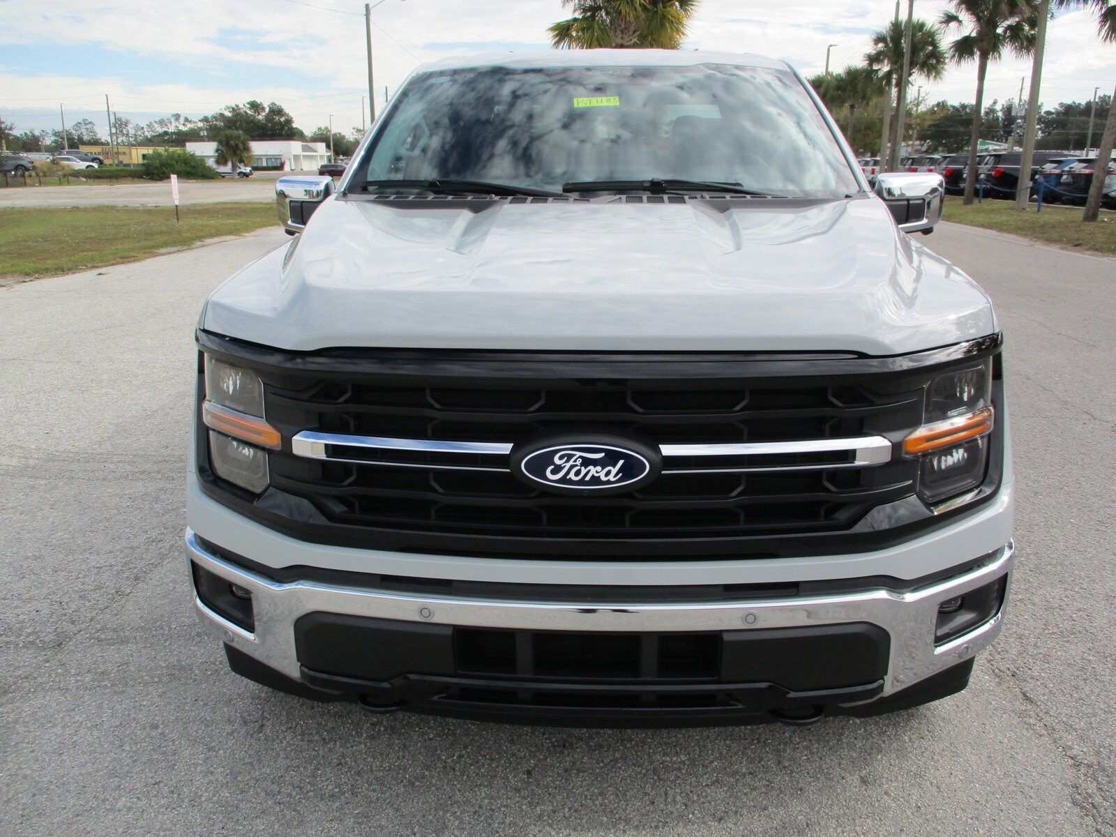 2024 Ford F-150 XLT photo 2