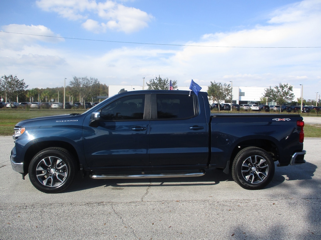 Certified 2022 Chevrolet Silverado LT CREW CAB SHORT BED TRUCK