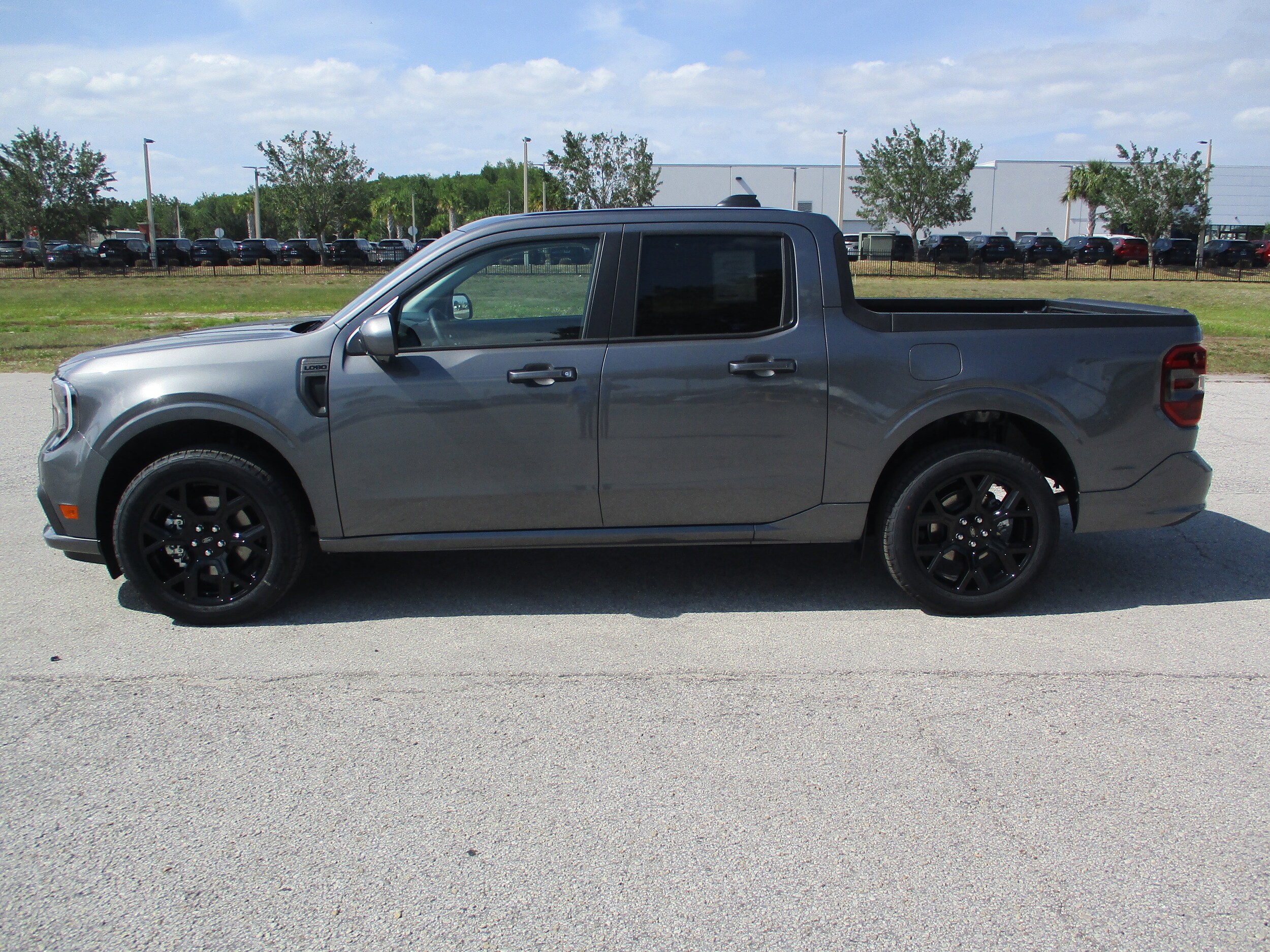 2025 Ford Maverick photo 4