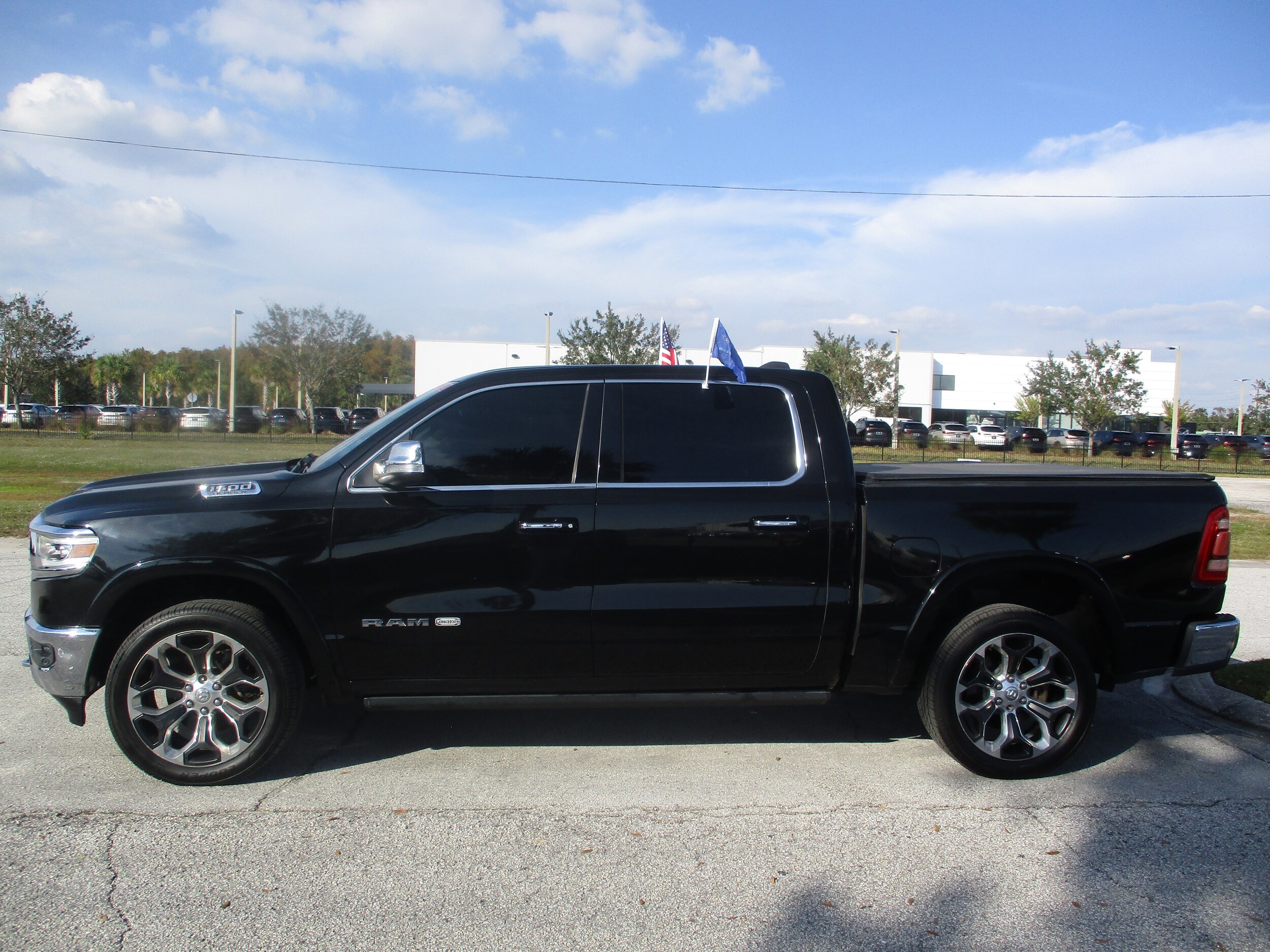 2019 Ram 1500 Longhorn photo 3
