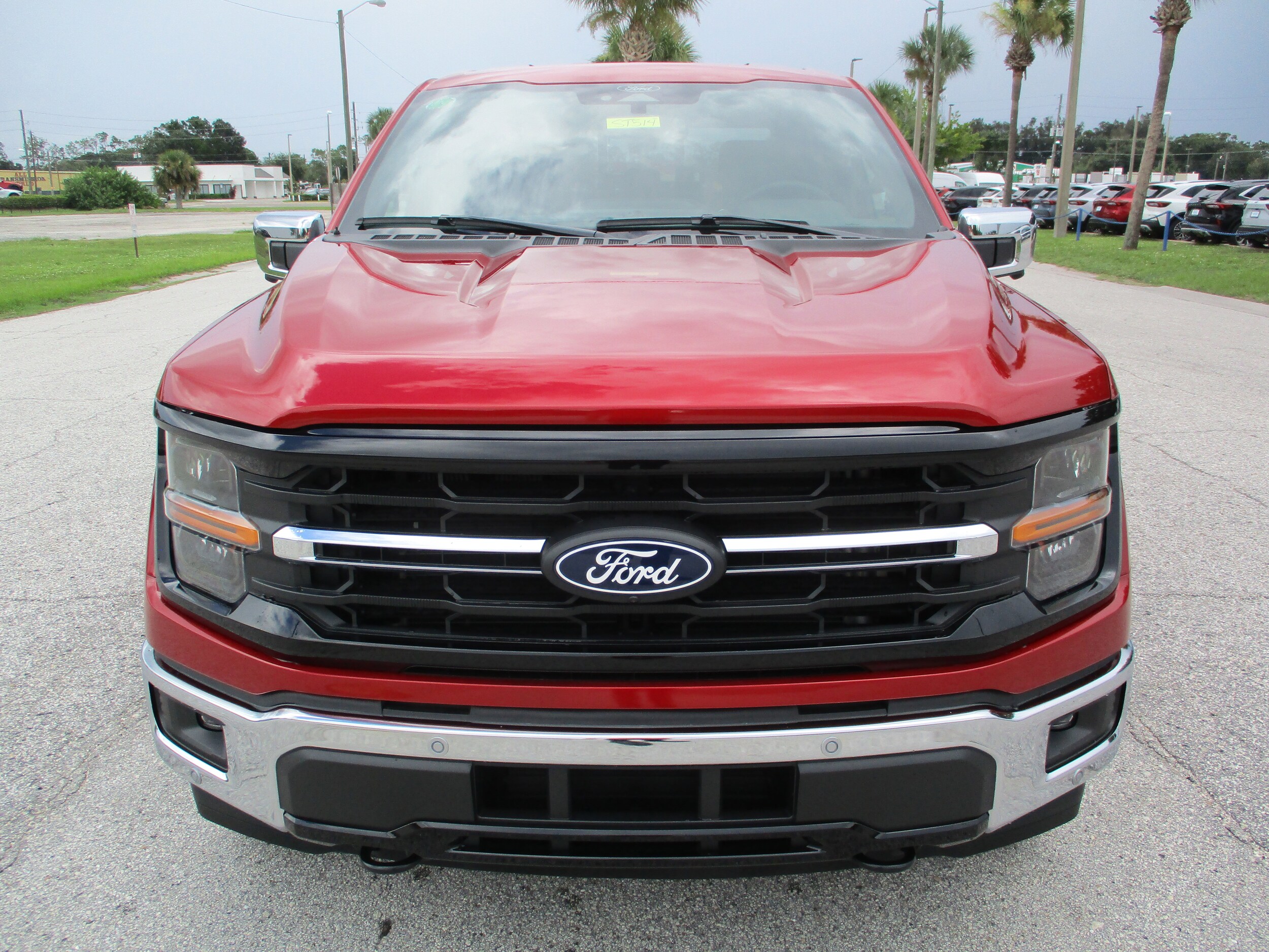 2025 Ford F-150 XLT photo 2
