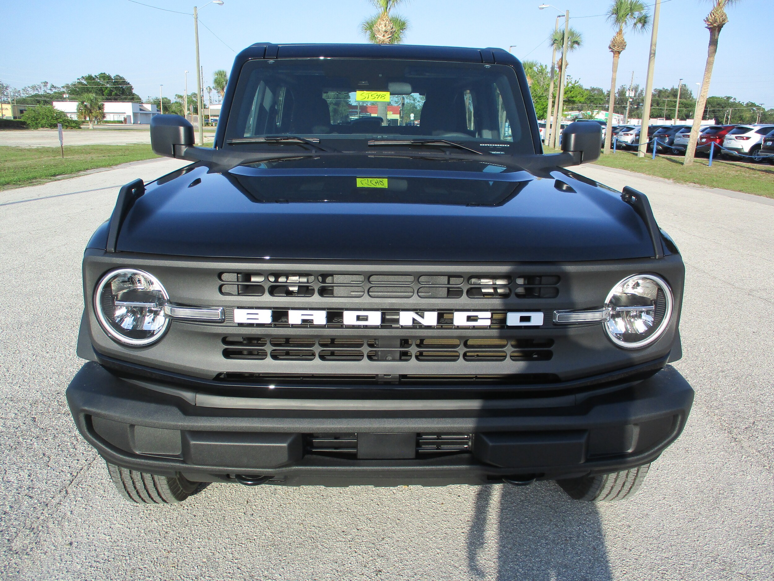 2025 Ford Bronco Base photo 2