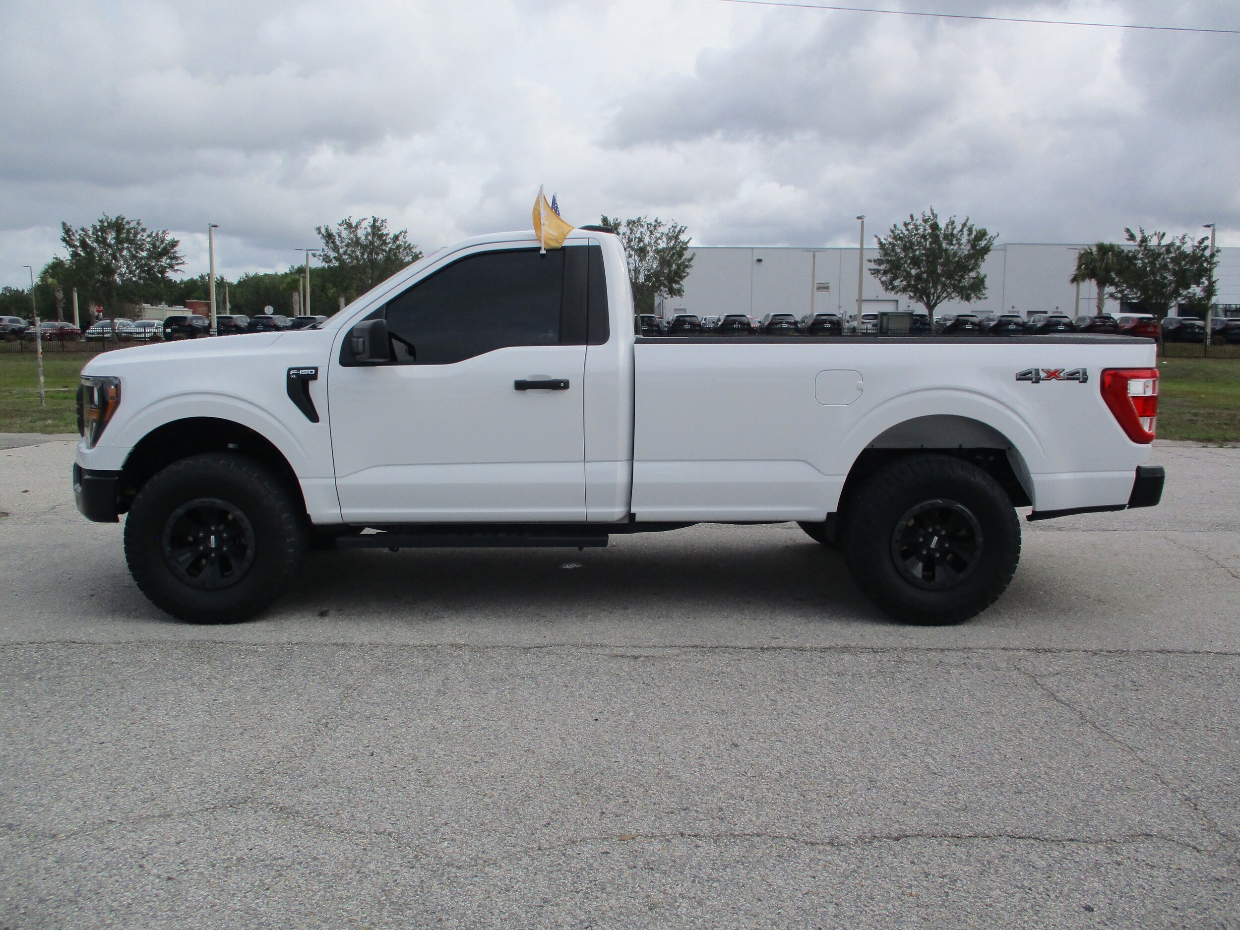 2023 Ford F-150 XL photo 4