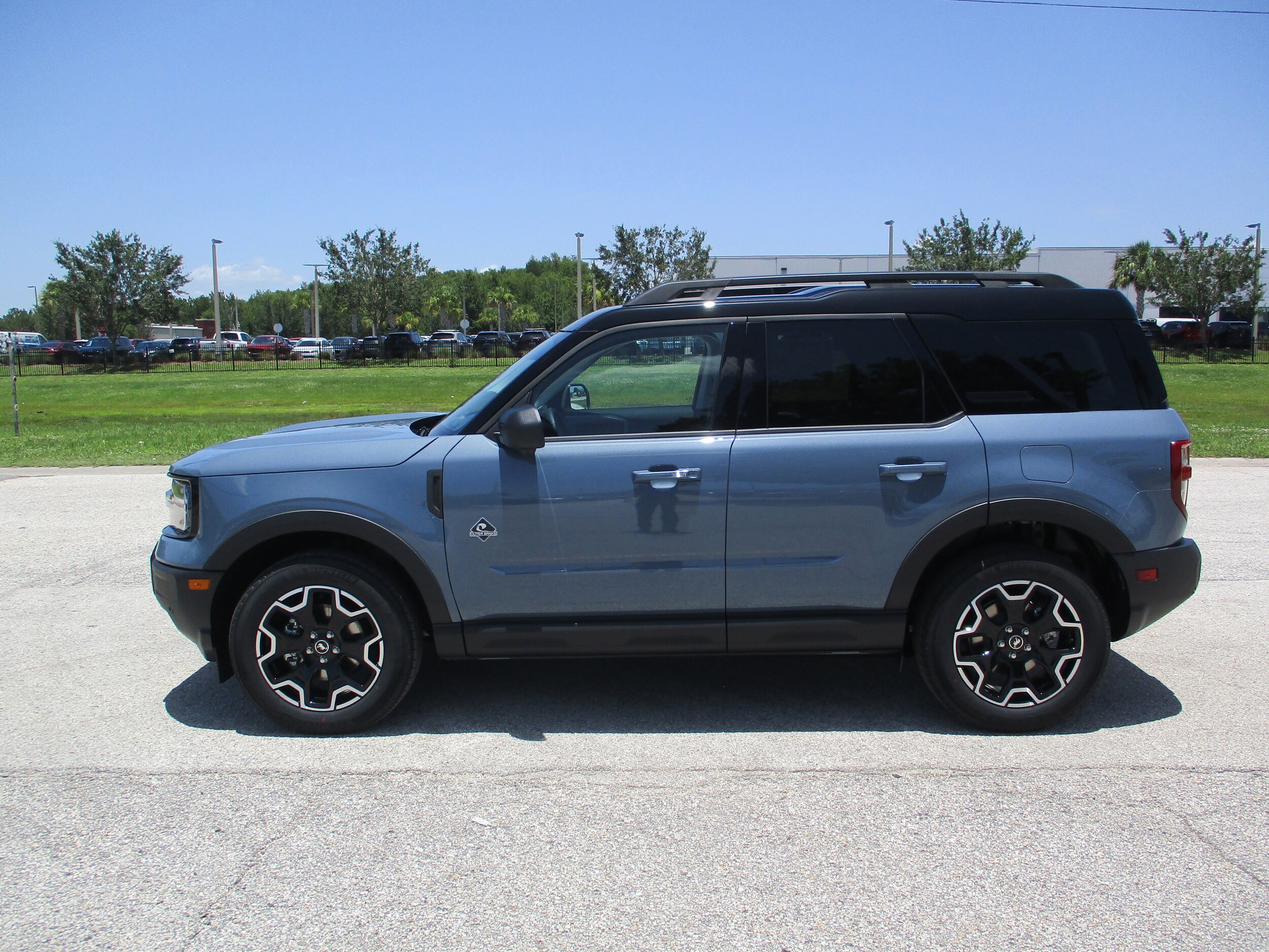 2025 Ford Bronco Sport Outer Banks photo 4
