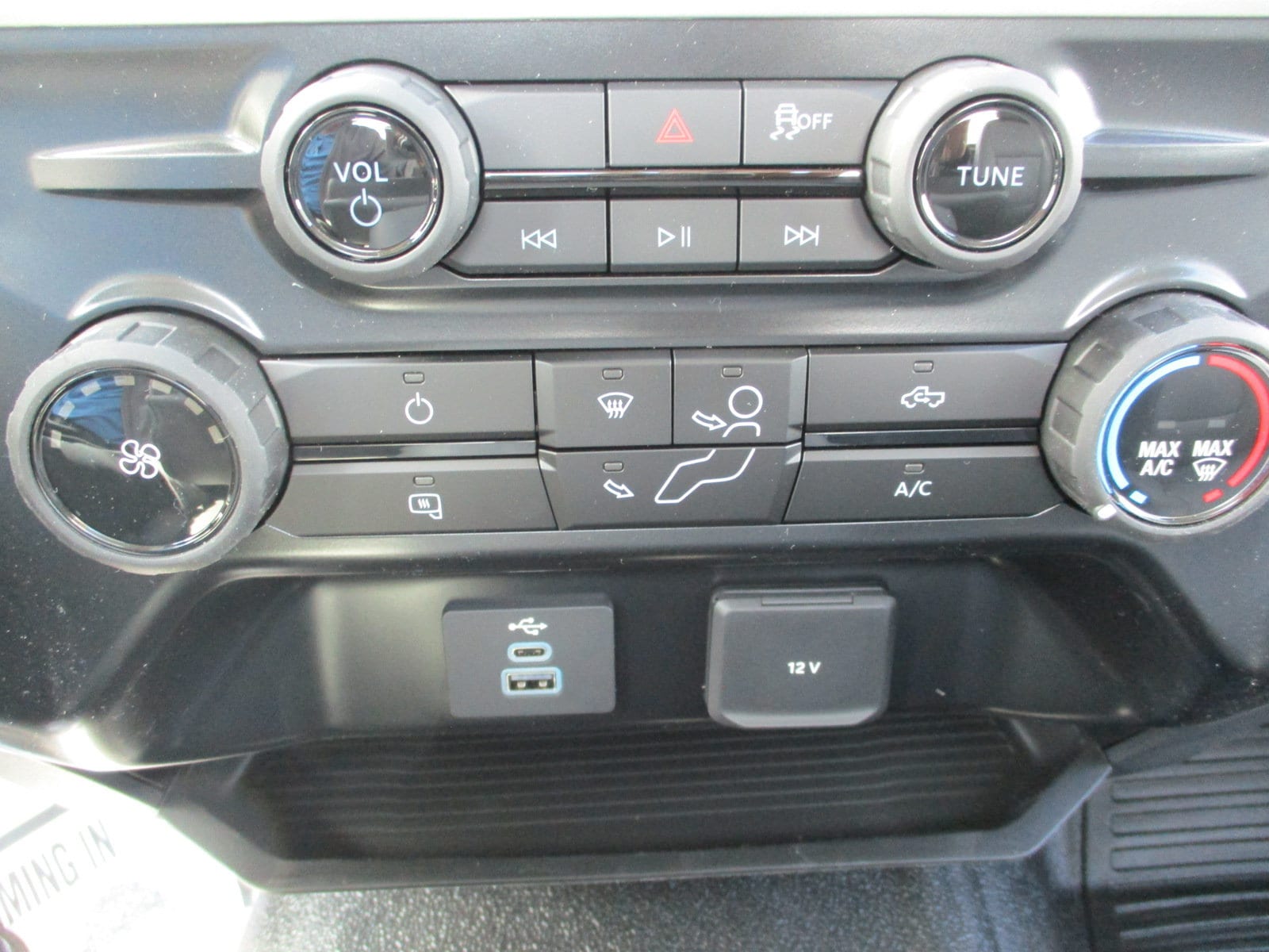 2025 Ford F-250 Super Duty XL - Photo 13