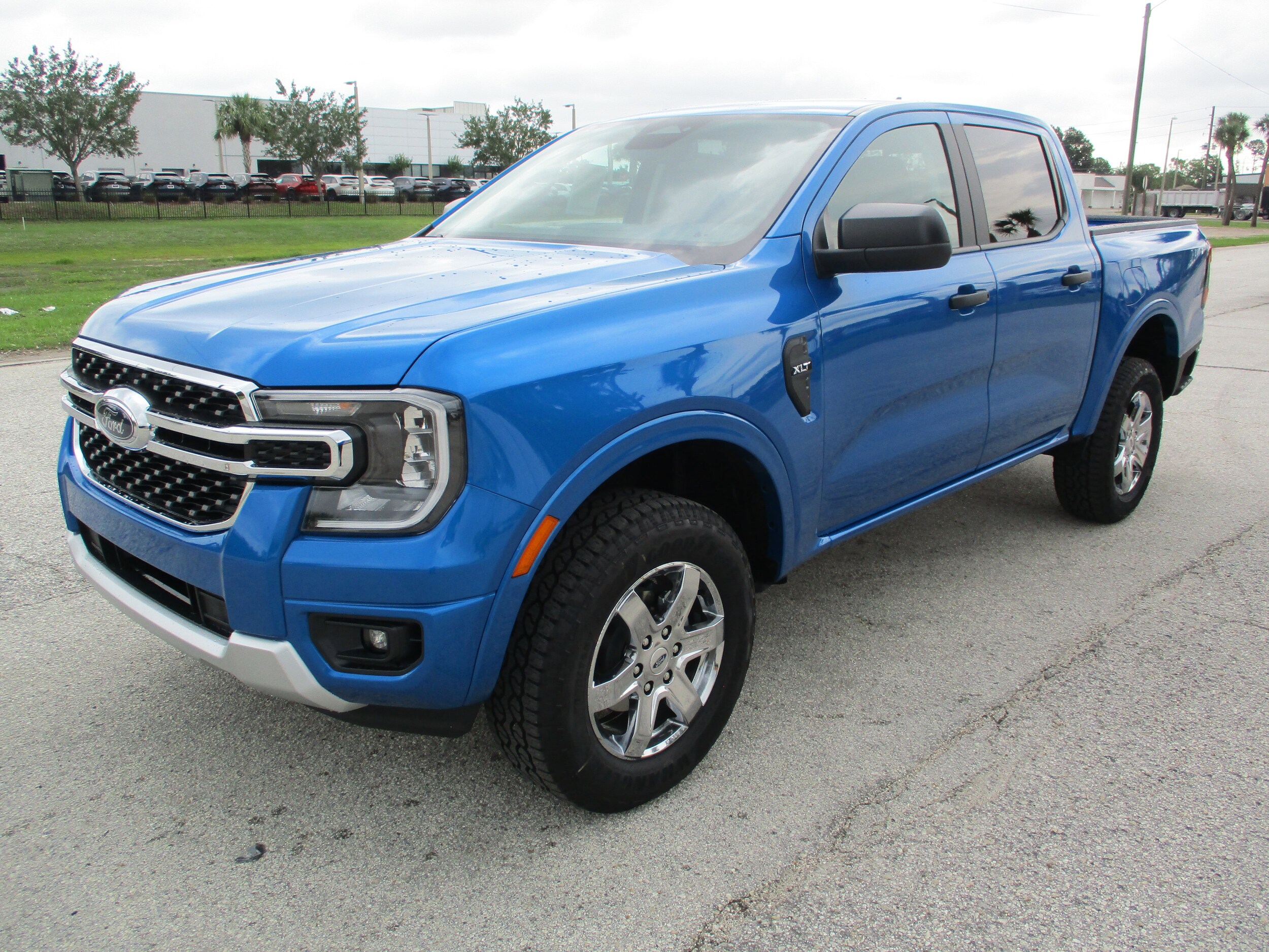 2025 Ford Ranger XLT photo 3