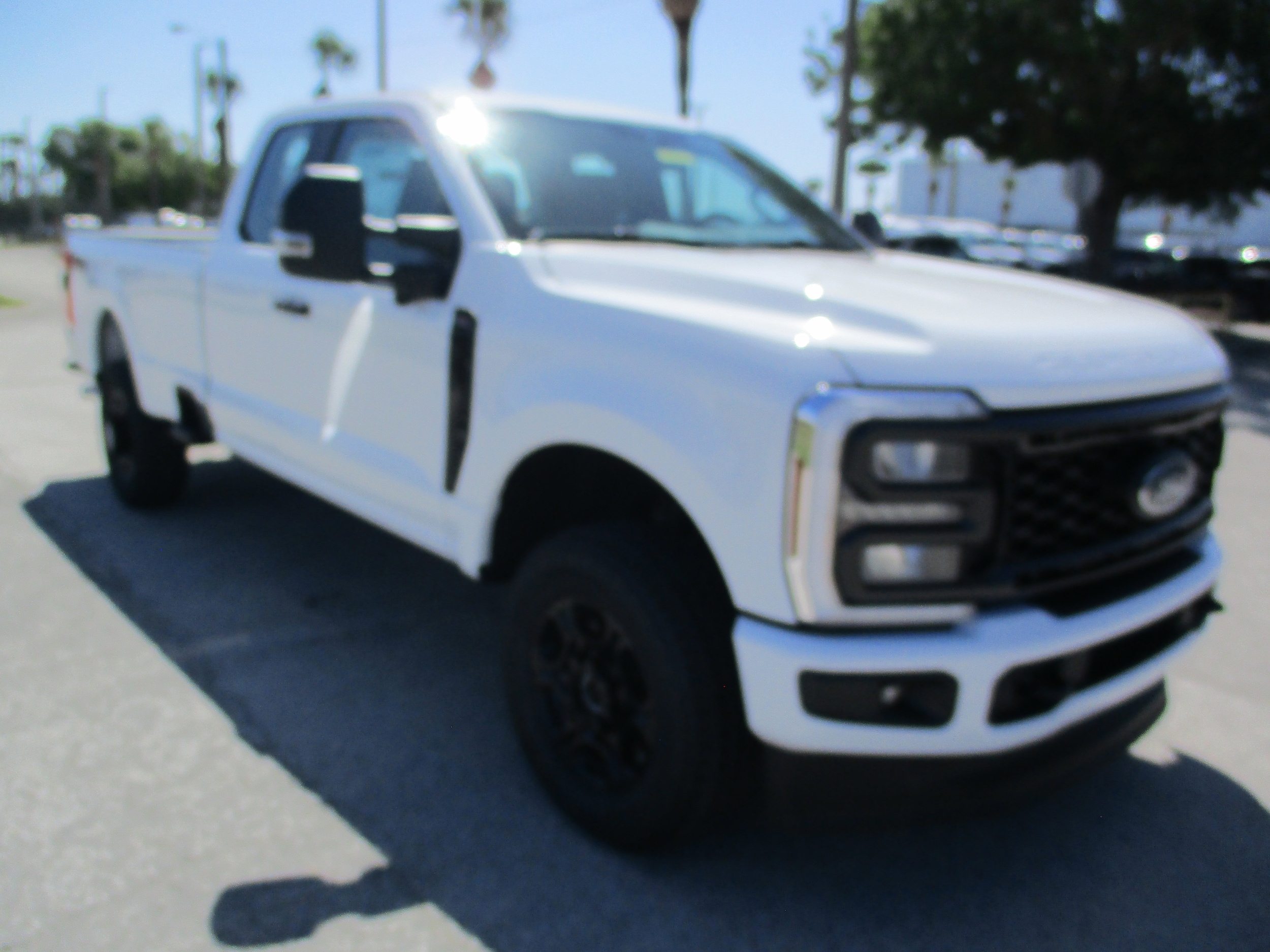 2025 Ford F-350 Super Duty XL's photo