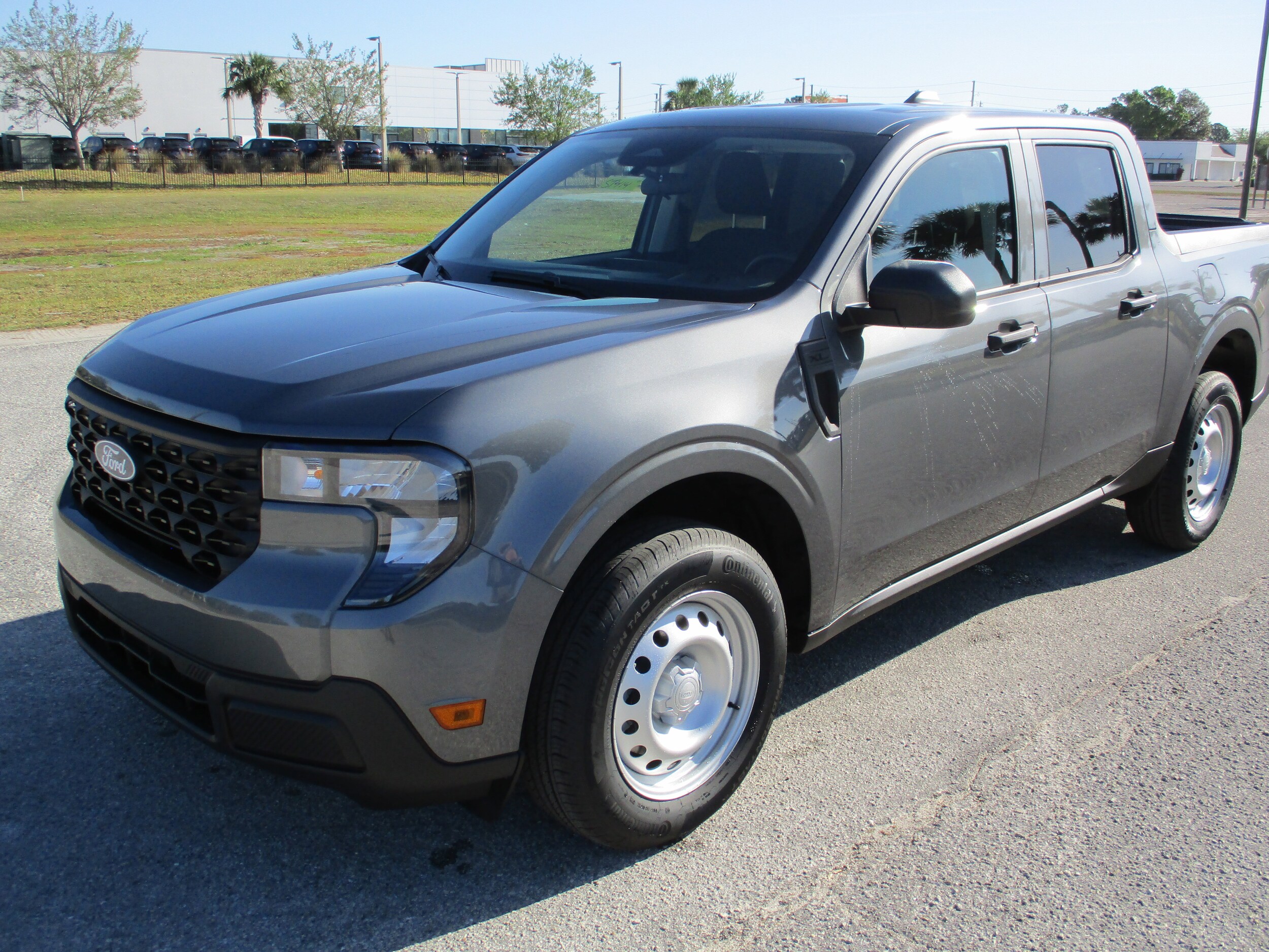 2025 Ford Maverick XL photo 3