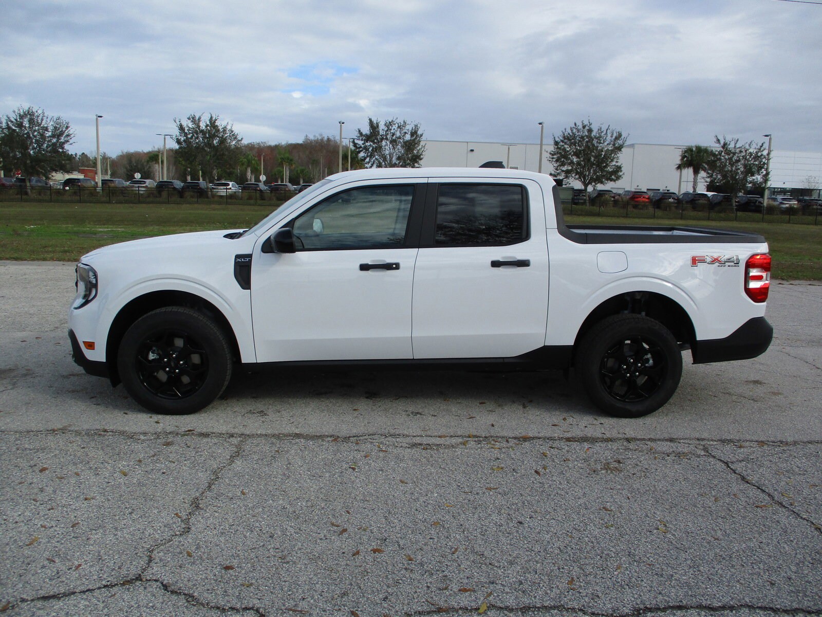 2025 Ford Maverick XLT photo 4