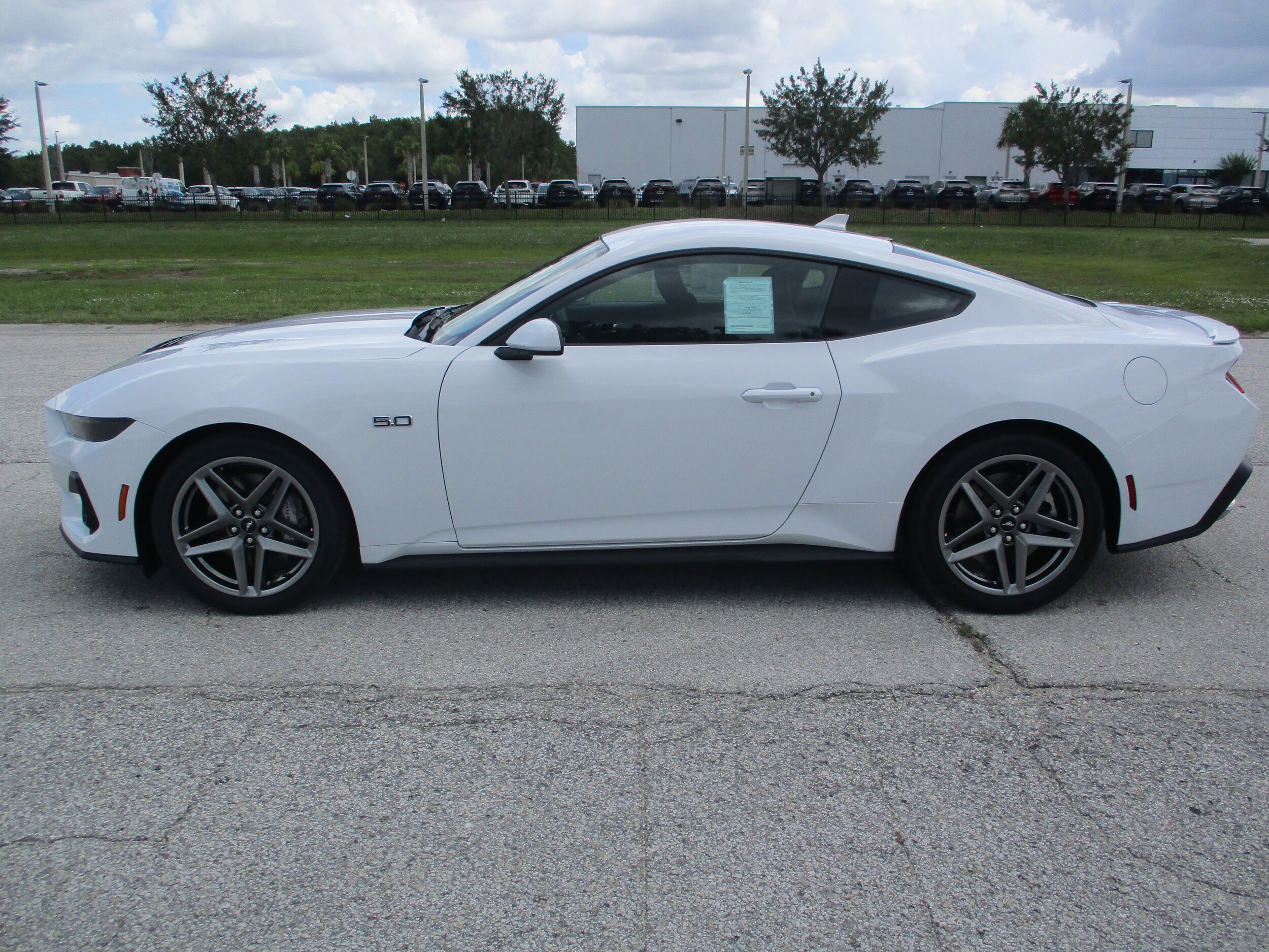 2025 Ford Mustang GT photo 4