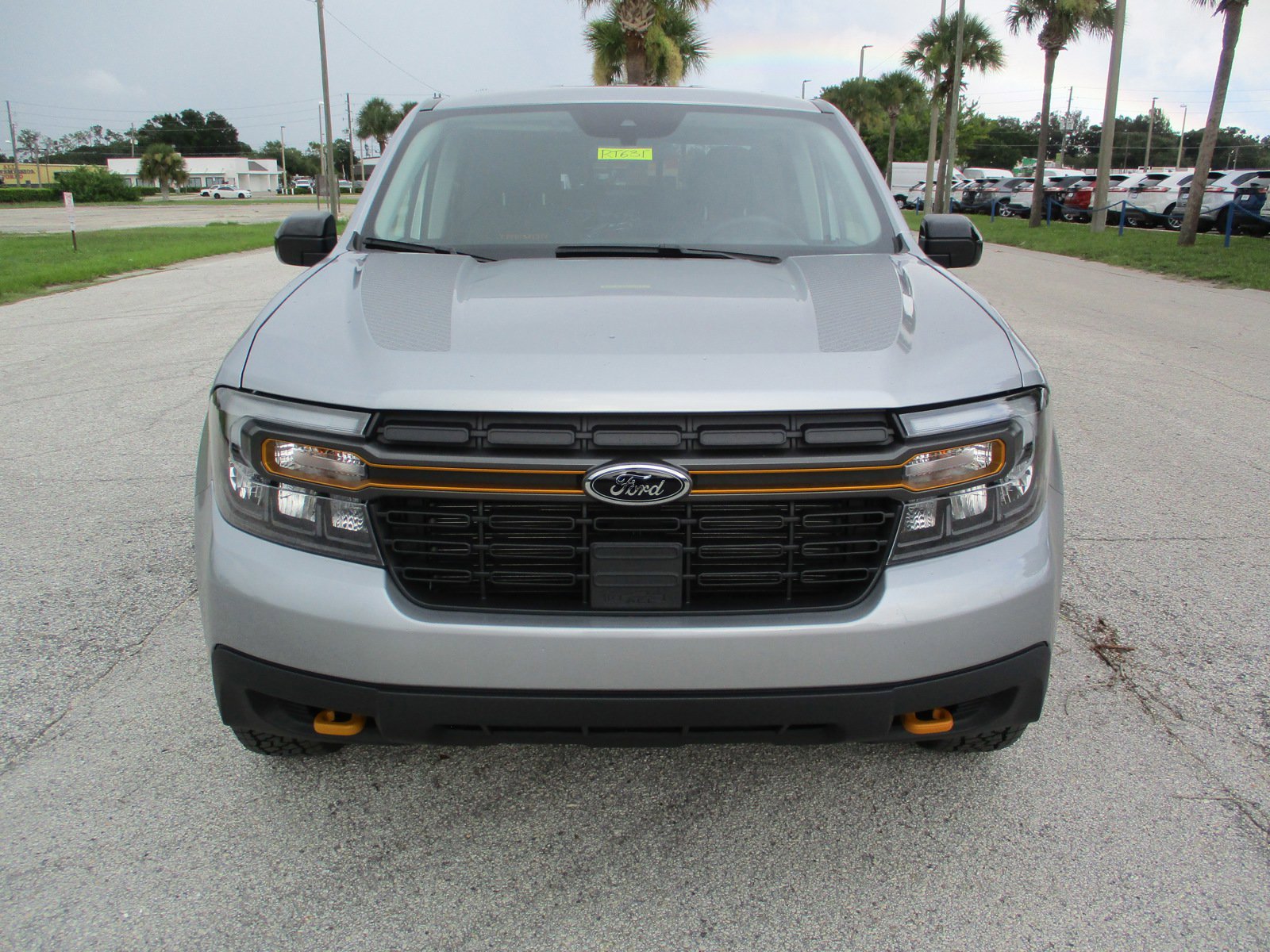 2024 Ford Maverick Lariat Tremor photo 2