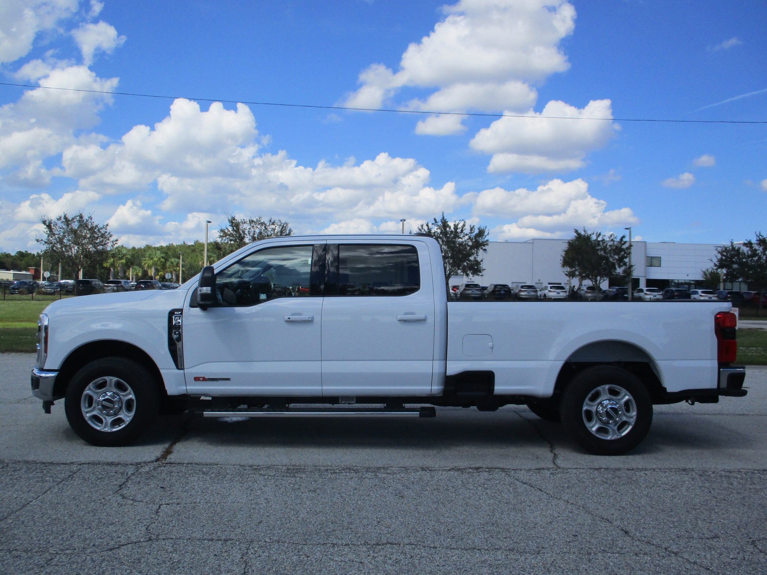 2026 Ford F-250 XLT photo 4