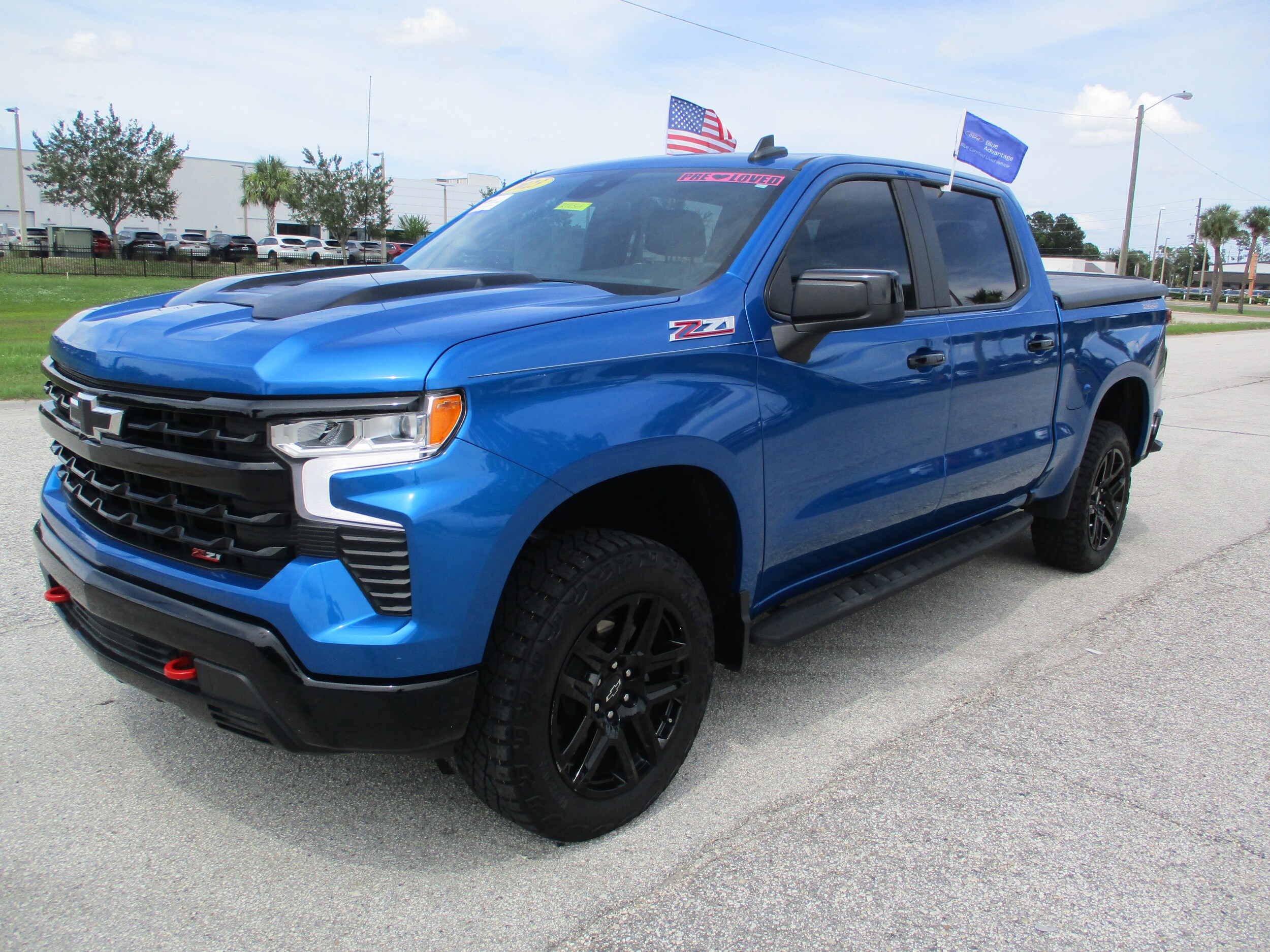 2023 Chevrolet Silverado LT Trail Boss photo 3