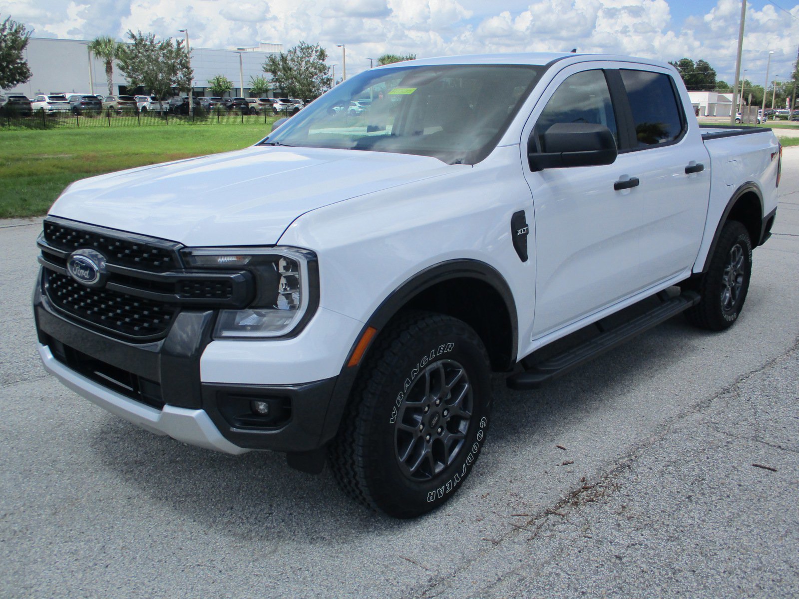 2024 Ford Ranger XLT photo 3