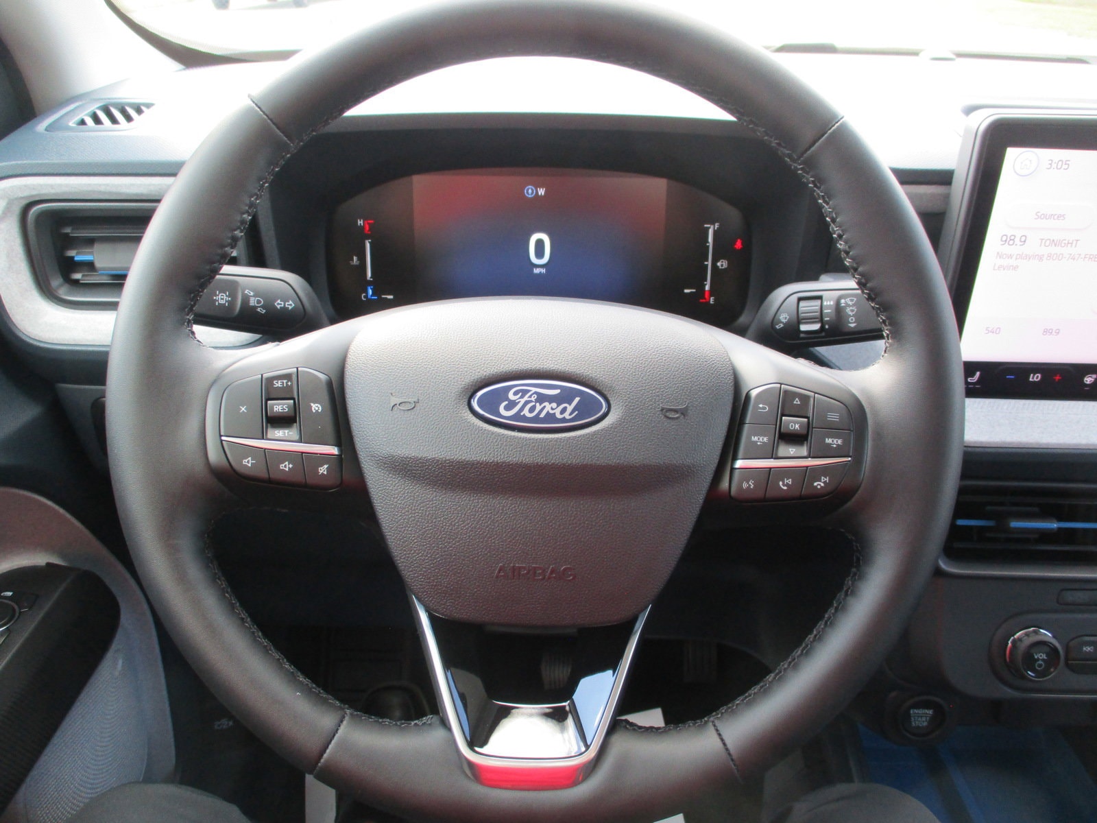 2025 Ford Maverick XLT - Photo 13