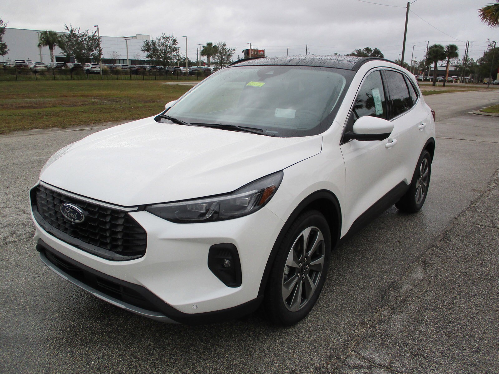 2025 Ford Escape Platinum photo 3