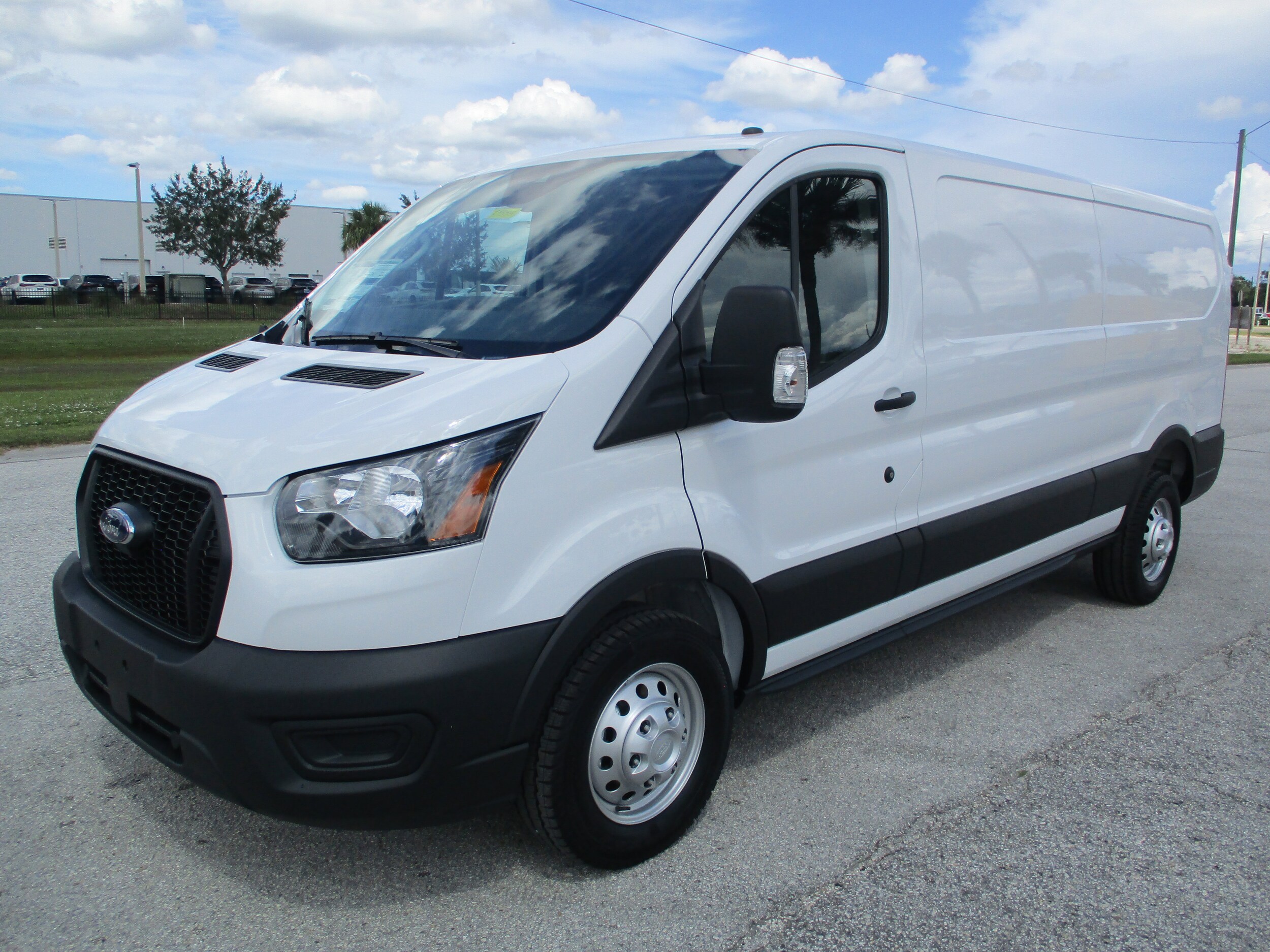 2025 Ford Transit Cargo Van photo 3
