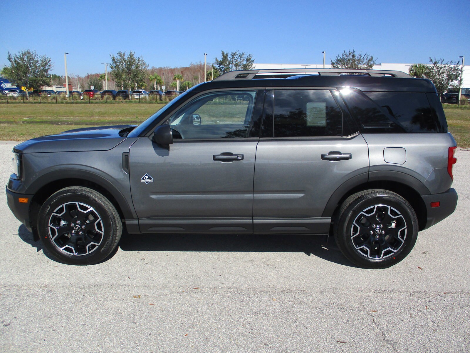 2025 Ford Bronco Sport Outer Banks photo 3