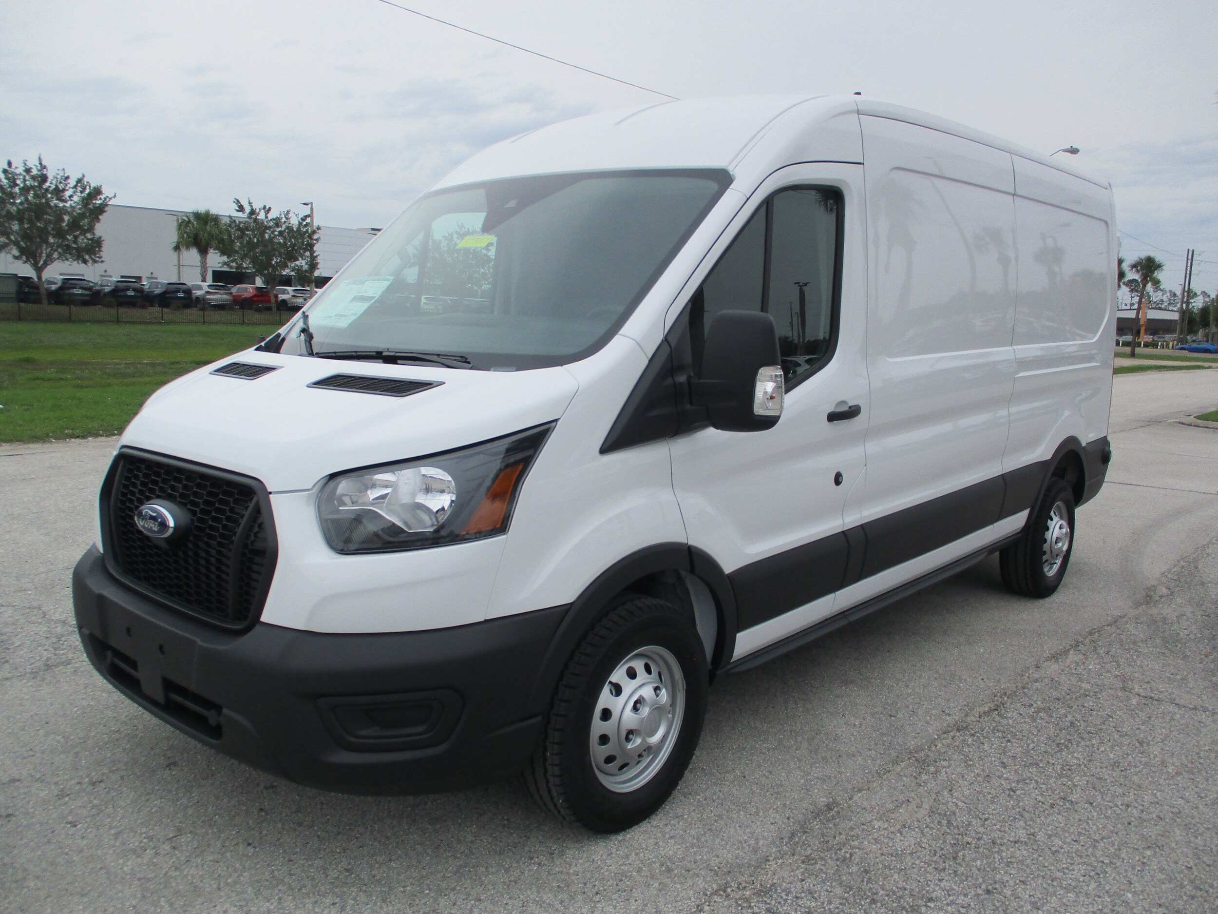 2025 Ford Transit Cargo Van photo 2