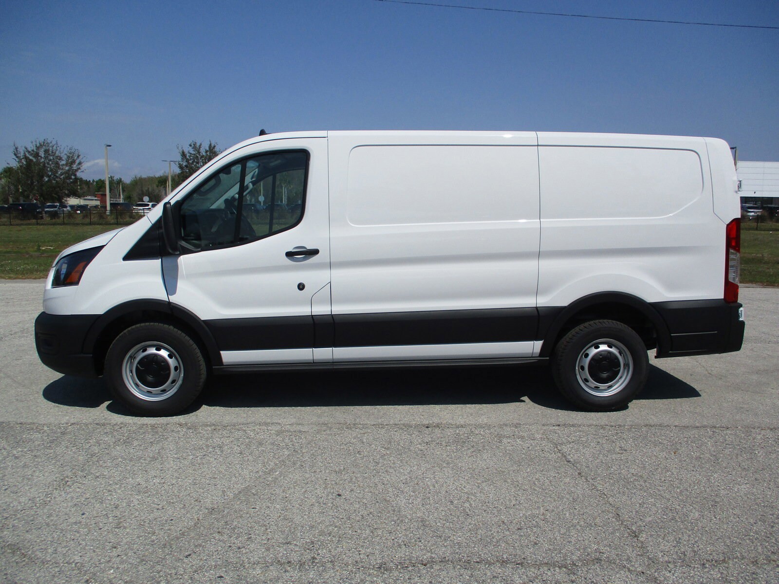 2025 Ford Transit Cargo Van photo 3
